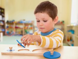 Benefits of enrolling Your Child in the Montessori
