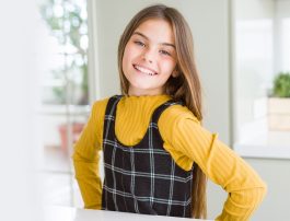 How to introduce sign language to young children ?