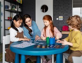 7 Benefits of Mixed-Age Groups in Montessori Classrooms
